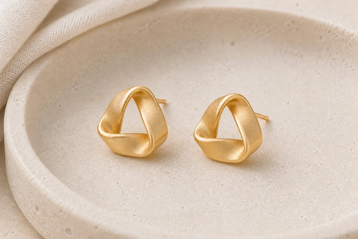 Triangle knot close-up